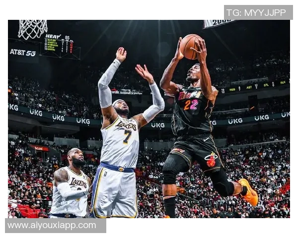 东詹独自带队表现惊艳湖人净效率数据揭示其重要性 东詹独自带队表现惊艳湖人净效率数据揭示其重要性