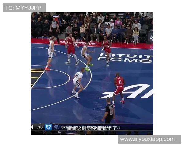 哈登谈球队配合训练称赞祖巴茨与科林斯的默契与随机应变能力