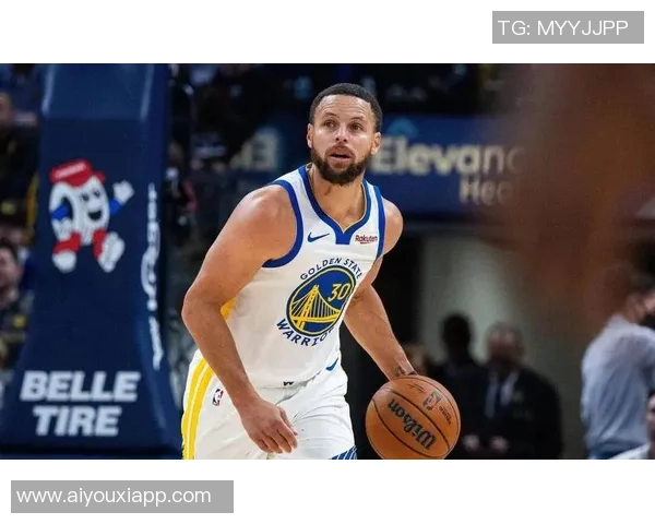 库里谈第三节精彩表现强调无球跑动助力勇士掌控比赛节奏