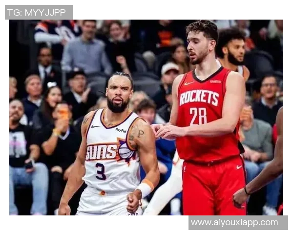 乌度卡称赞狄龙近期状态出色期待他在比赛中展现强烈侵略性