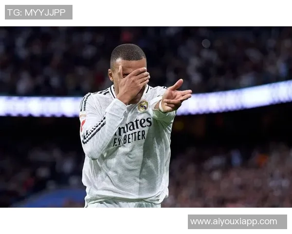 姆巴佩今日独自在健身房训练明日将评估出战西超杯的可能性