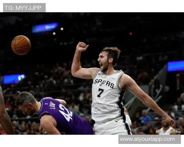 文班亚马创历史新纪录六场比赛至少五记三分与五次盖帽独角兽表现惊艳